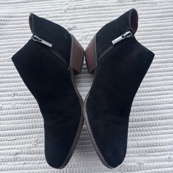Lucky Brand Fenley Bootie Black Suede Cutout Ankle Heel 8M - Picture 4 of 9